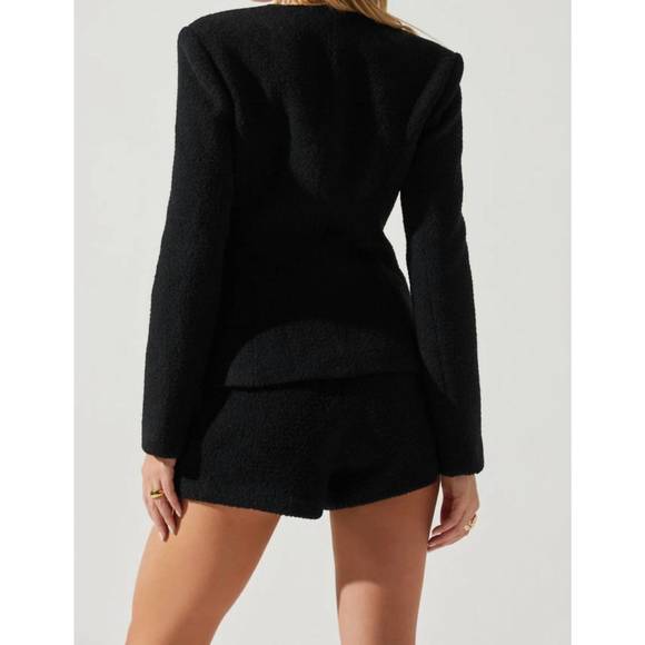 NEW ASTR rivka blazer in black - Picture 2 of 4